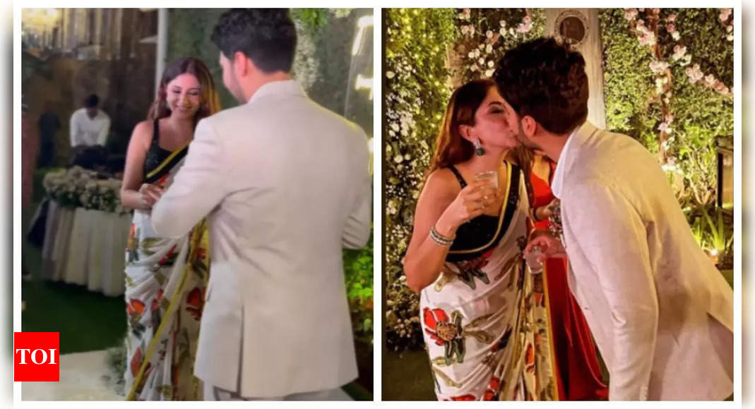 अरमान मलिक और आशना श्रॉफ की सगाई का उत्सव एक चुंबन के साथ संपन्न हुआ - तस्वीरें देखें - टाइम्स ऑफ इंडिया
