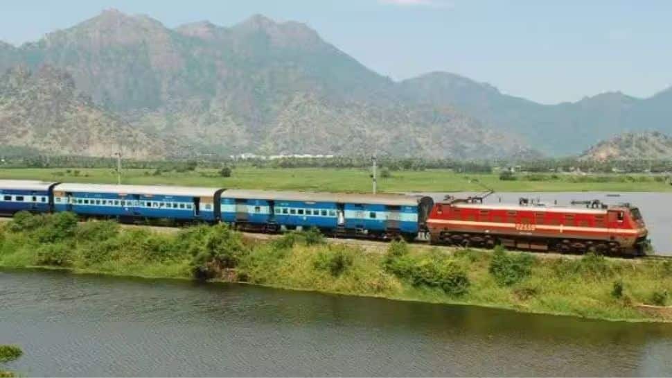 दिवाली 2023: दक्षिण रेलवे ने त्योहारी भीड़ को कम करने के लिए विशेष ट्रेनों की घोषणा की