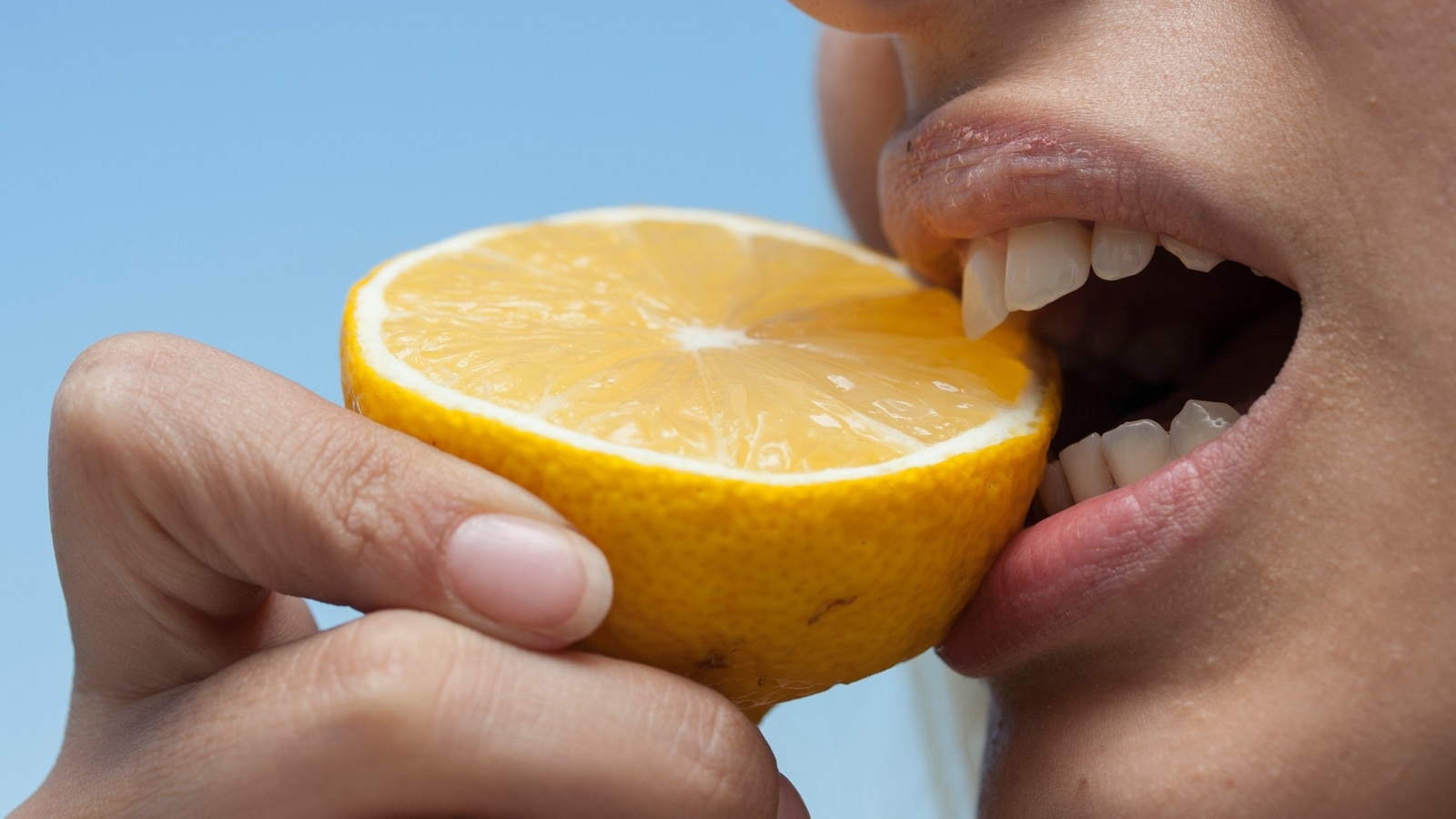 जैविक अंतर: कैसे प्राकृतिक तत्व मौखिक स्वास्थ्य, दंत स्वच्छता को बढ़ाते हैं