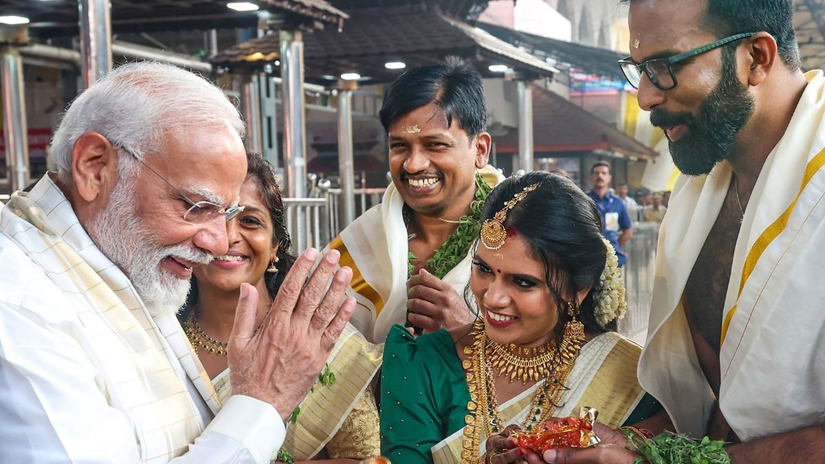 PM Modi Performs ‘Kanyadaan’, Mammootty, Mohanlal Attend Suresh Gopi’s Daughter Wedding | Details - News18