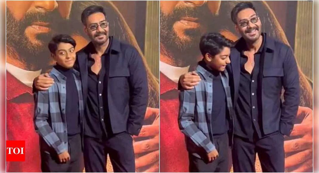 अजय देवगन के बेटे युग ने शैतान की स्क्रीनिंग में सुर्खियां बटोरीं, प्रशंसकों ने उनकी मां काजोल से समानता देखकर खुशी जताई |  हिंदी मूवी समाचार - टाइम्स ऑफ इंडिया