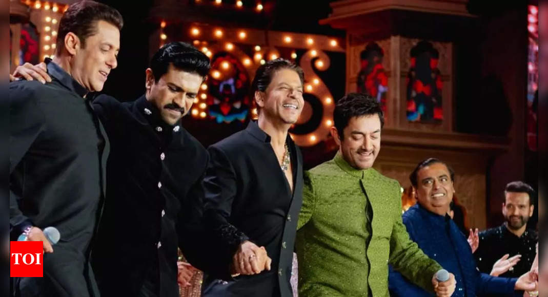 अनंत अंबानी और राधिका मर्चेंट के प्री-वेडिंग समारोह में शाहरुख खान, सलमान खान, आमिर खान और राम चरण ने मुफ्त में परफॉर्म किया: रिपोर्ट - टाइम्स ऑफ इंडिया
