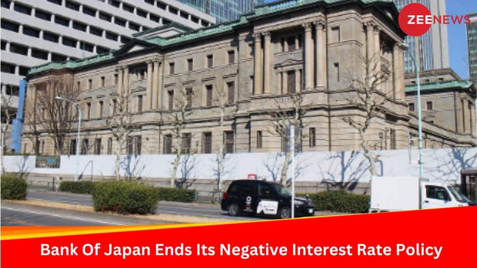 बैंक ऑफ जापान ने 17 वर्षों में पहली बार बढ़ोतरी का विकल्प चुनते हुए अपनी नकारात्मक ब्याज दर नीति को समाप्त कर दिया