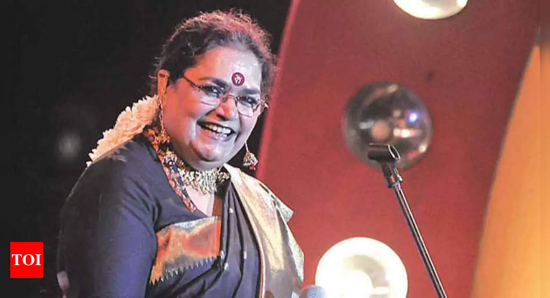 उषा उत्थुप को पद्म भूषण से सम्मानित किया गया, बांग्लादेशी गायिका रेजवाना चौधरी को पद्म श्री मिला |  हिंदी मूवी समाचार - टाइम्स ऑफ इंडिया