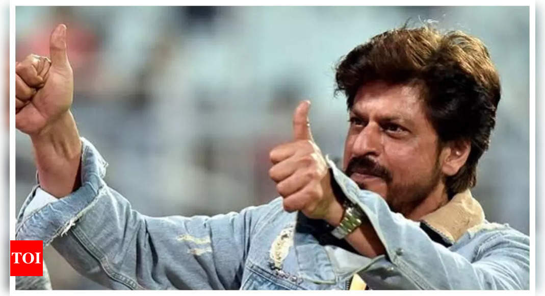 क्या आप जानते हैं यह इंग्लिश क्रिकेटर चाहता है कि शाहरुख खान उसकी बायोपिक में काम करें?  अंदर दीये |  - टाइम्स ऑफ इंडिया