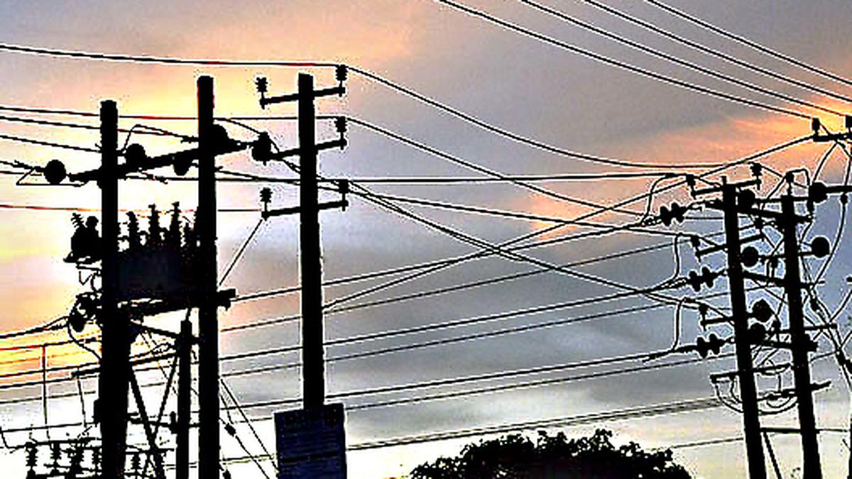 24 मई को अधिकतम बिजली की मांग सीजन के नए उच्चतम स्तर 240 गीगावाट पर पहुंच गई