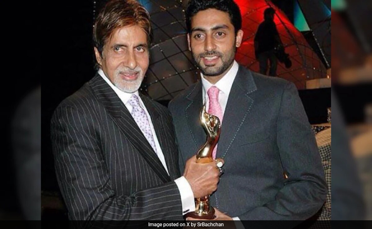 जब अभिषेक बच्चन ने अपने पिता को अपना अवॉर्ड दिया, अमिताभ बच्चन की थ्रोबैक पोस्ट देखें