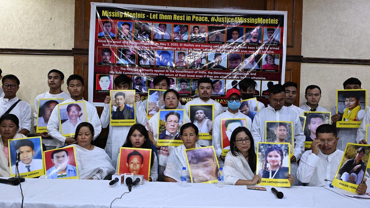 'मणिपुर में मानवता नष्ट हो गई': मल्लिकार्जुन खड़गे ने 'पश्चातापहीन' पीएम मोदी की आलोचना करते हुए कहा कि सीमावर्ती राज्य में अशांति का एक वर्ष पूरा हो गया है।