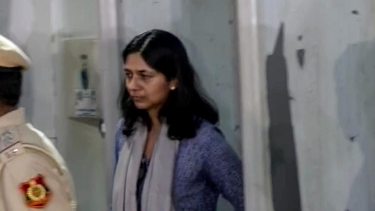 स्वाति मालीवाल ने दिल्ली के मुख्यमंत्री के घर पर सीसीटीवी से छेड़छाड़ का आरोप लगाया है