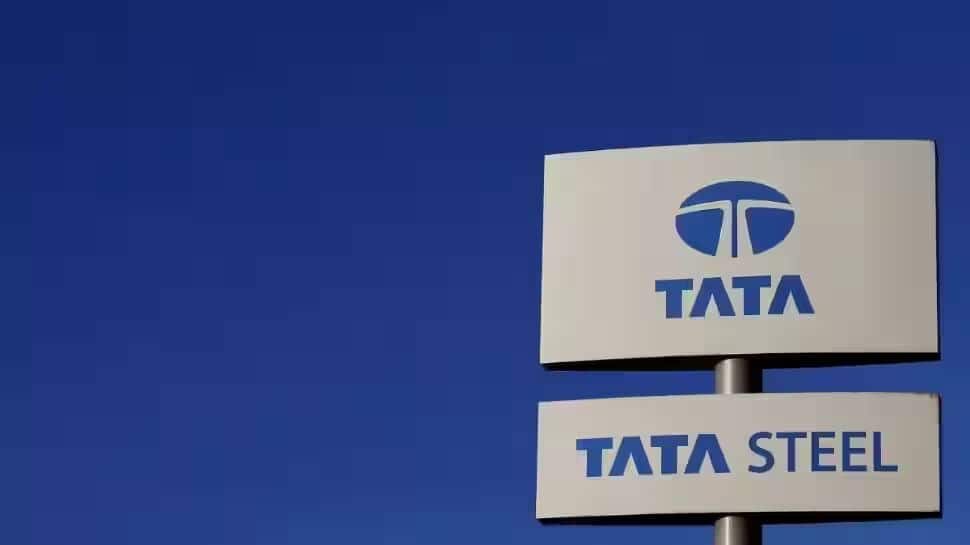 ब्रिटेन में टाटा स्टील के कर्मचारियों ने नौकरी में कटौती के विरोध में 40 साल में पहली हड़ताल की घोषणा की