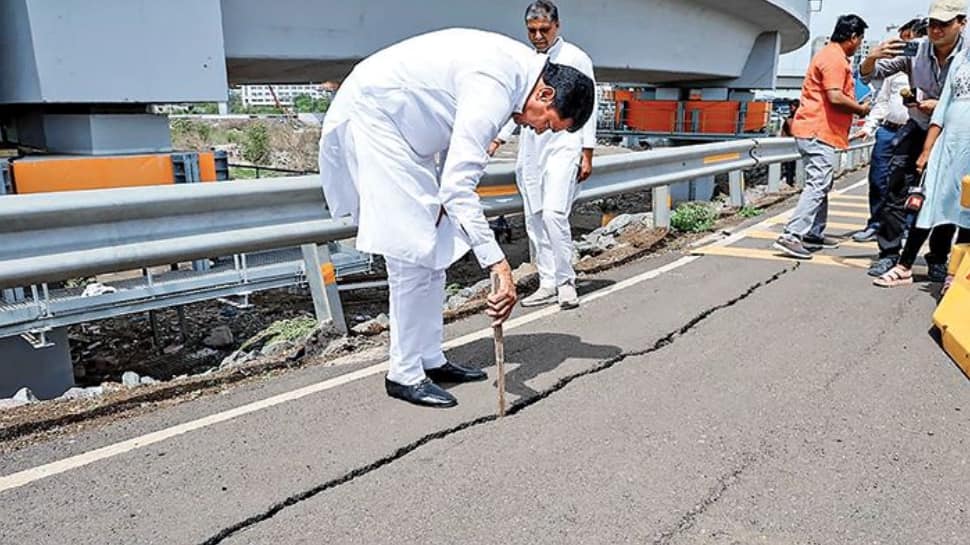 महाराष्ट्र: अटल सेतु पहुंच मार्ग पर दरारें, मरम्मत का काम जारी; कांग्रेस ने भ्रष्टाचार को ठहराया जिम्मेदार