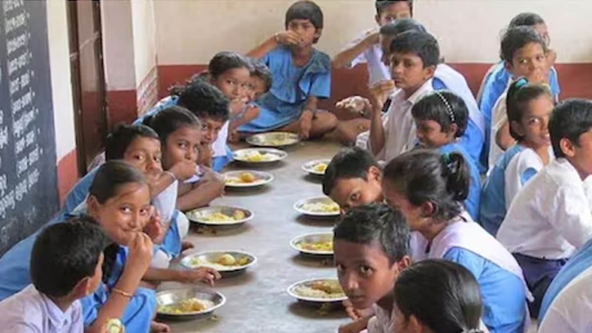In Bihar’s East Champaran, Govt Schools To Give Green Vegetables In Mid-day Meals - News18