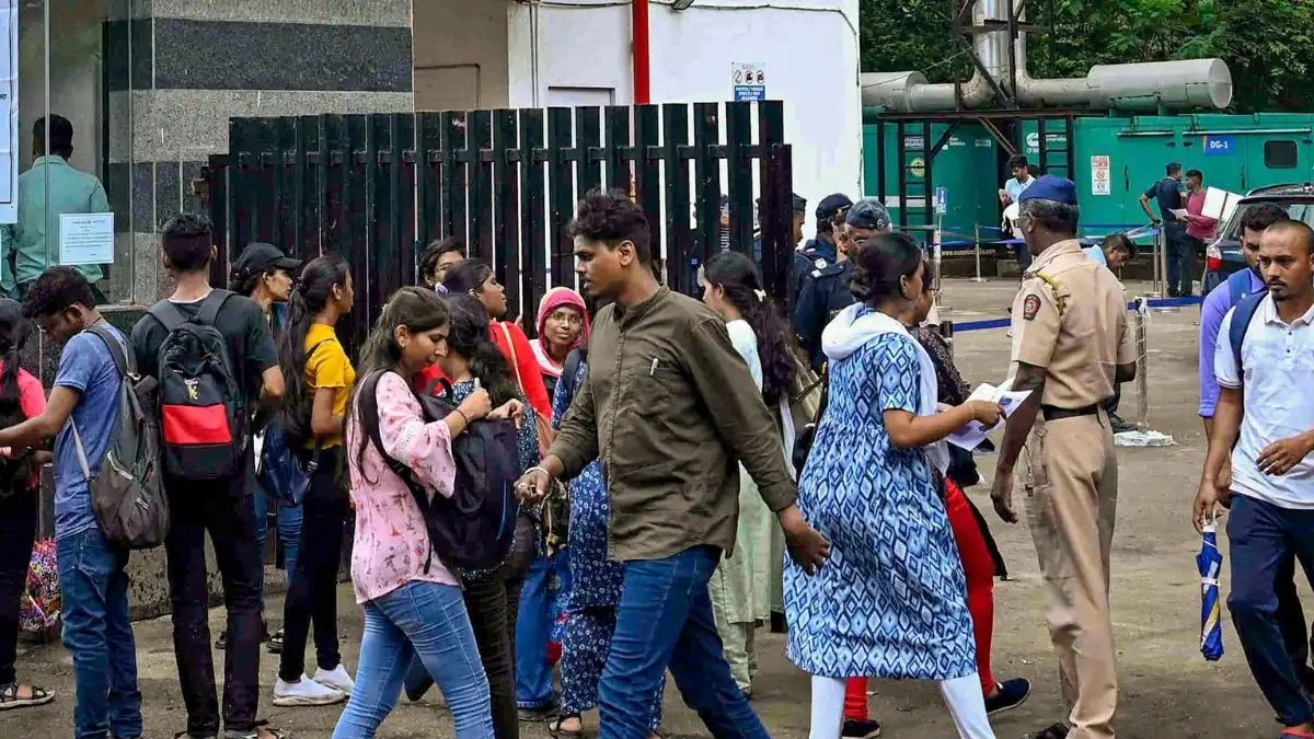 TISS Withdraws Controversial Notice to Faculty and Staff Members Over Non-Renewal of Contracts - News18